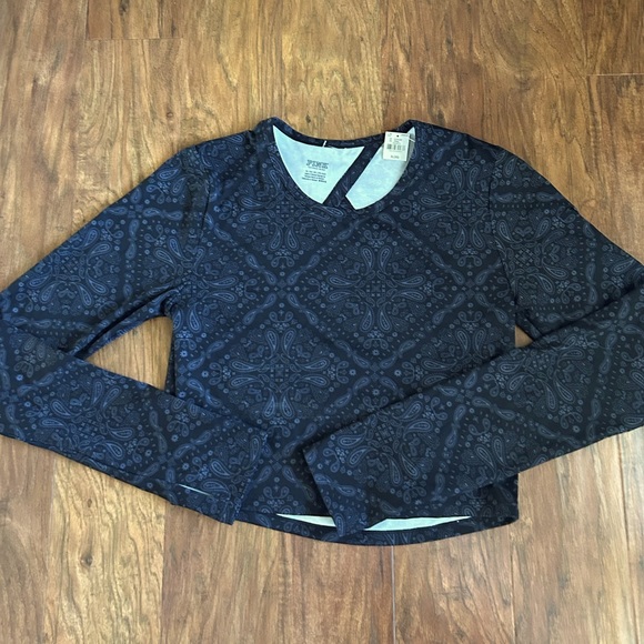 NWT PINK Women’s Cropped Long-Sleeve Workout Top, Size XL - Picture 1 of 5